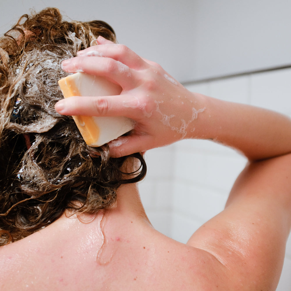 Seife befreit dein Haar: mit transformierender Wirkung