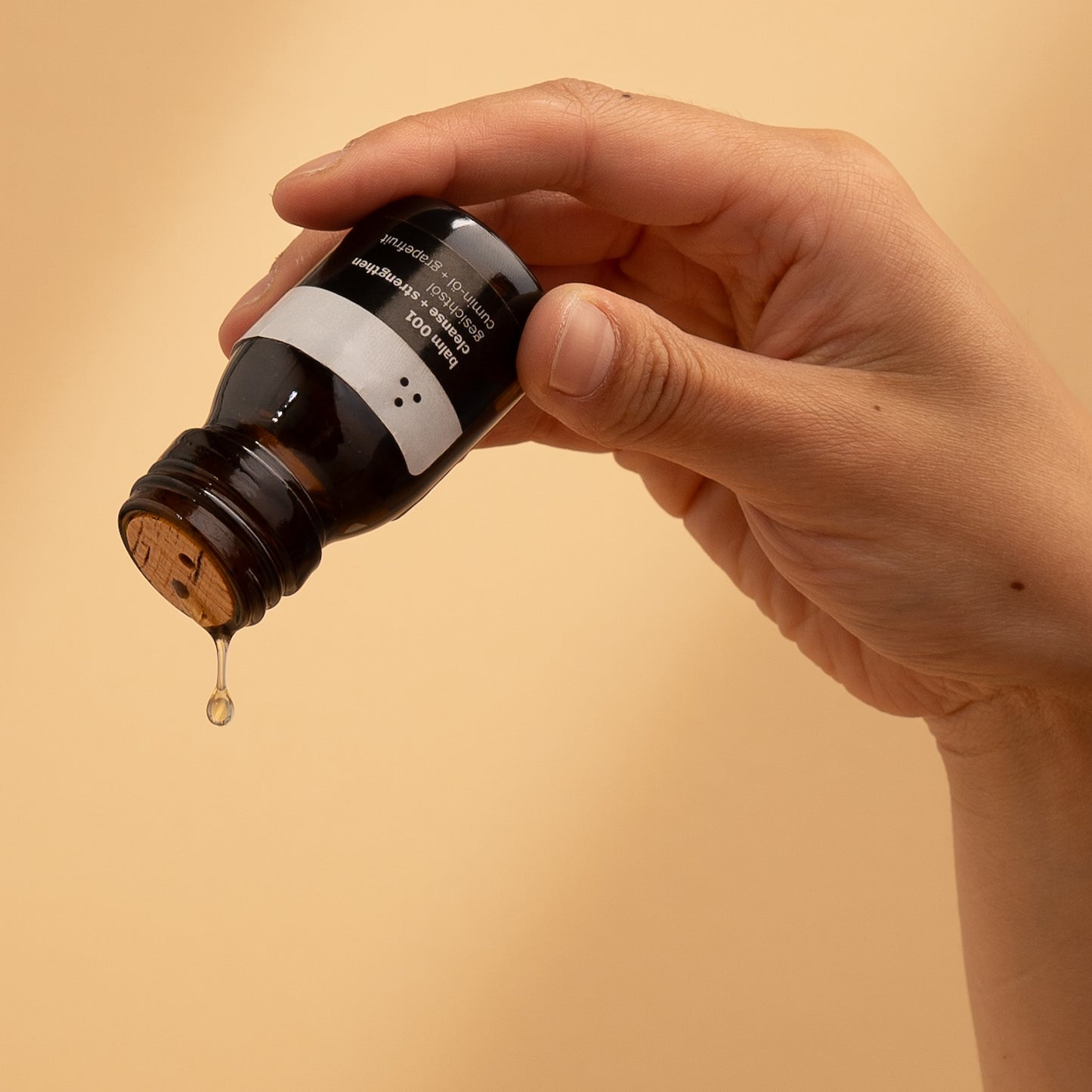 balm 001 | face oil with black seed oil | for blemished skin | fights pimples + acne